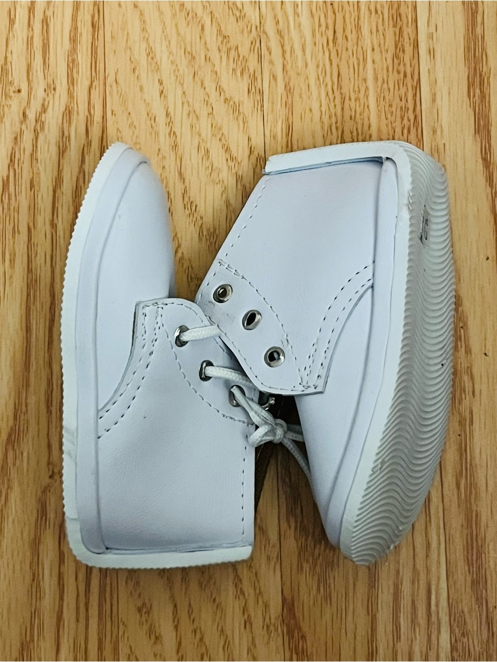 Guatemalan Kids White Lace-Up Canvas Shoes